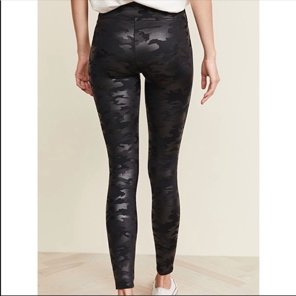 SPANX Pants - Spanx Matte Black Camo Faux Leather Leggings